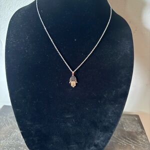 NWT- stainless steel Silver Hamsa Pendant Necklace